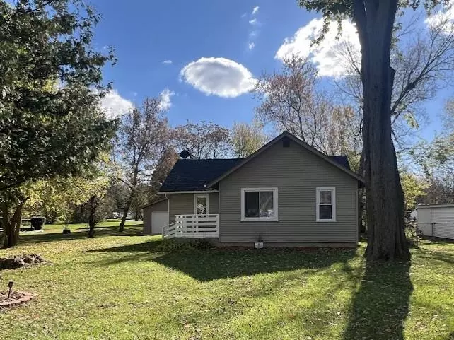6088 Lapeer Road, Burton, MI 48509