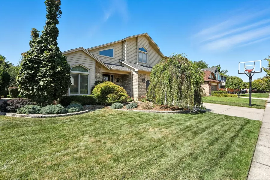 48409 Presidential Drive, Macomb, MI 48044