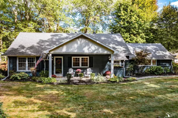 7986 Mohawk Trail, Temperance, MI 48182