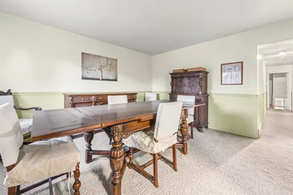Saint Clair Shores, MI 48081,28930 Little Mack Avenue