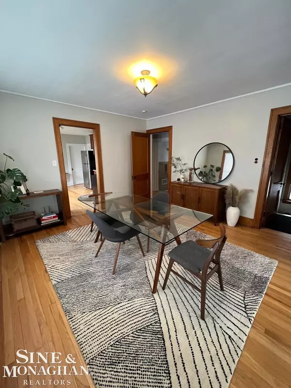 Grosse Pointe Park, MI 48230,1127 Maryland Street