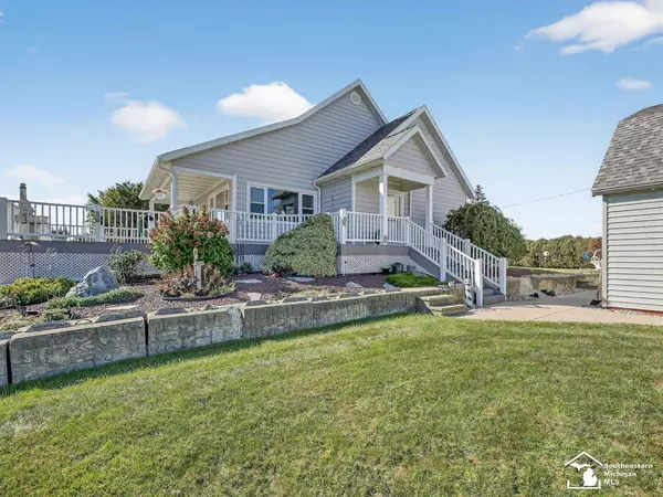 7370 Perch Drive, Erie, MI 48133