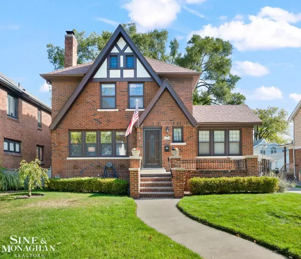 1386 Grayton Street, Grosse Pointe Park, MI 48230