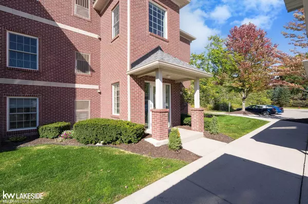 Clarkston, MI 48346,6600 Trillium Village Lane