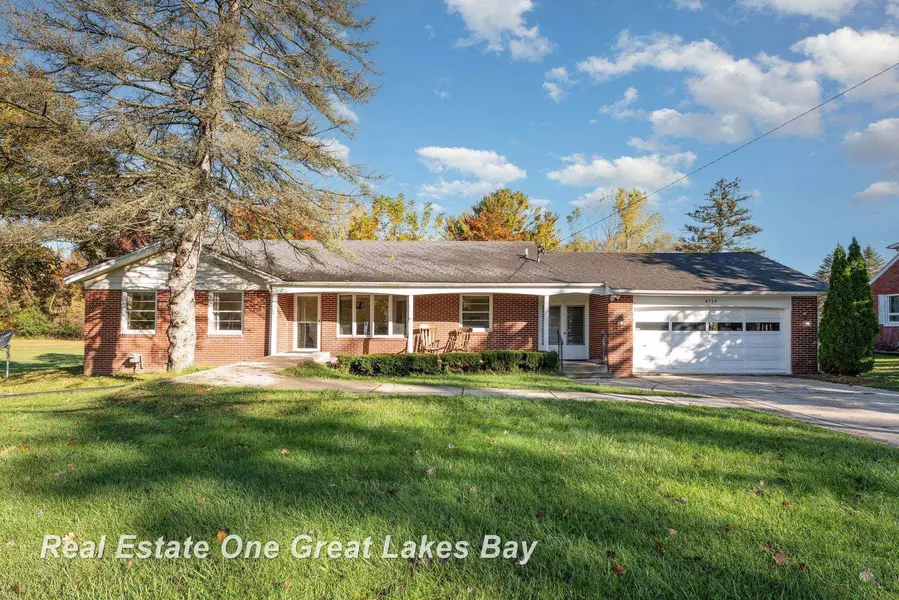 4719 Baker Road, Bridgeport, MI 48722