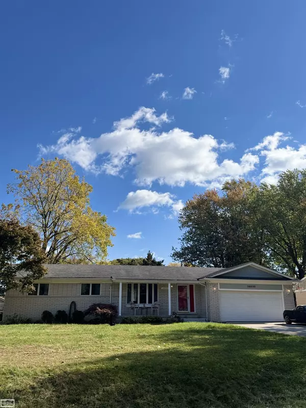 38530 Long Street, Harrison Twp, MI 48045-3589