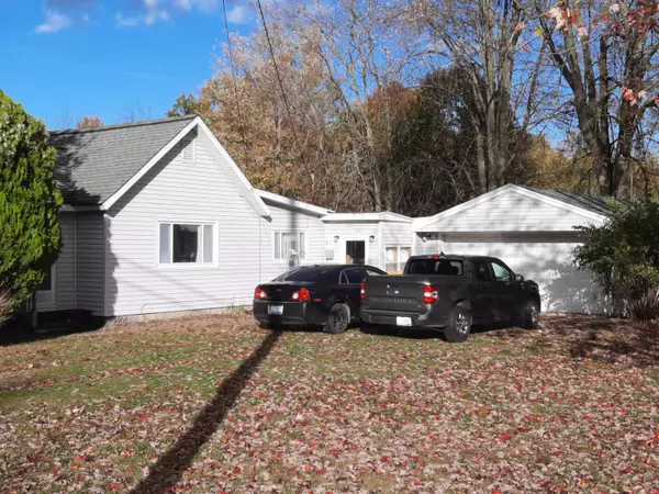 12601 Nichols Road, Burt, MI 48417