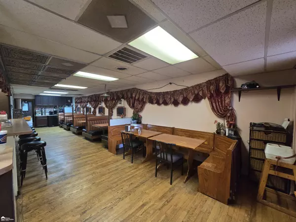 Clio, MI 48420,182 W Vienna Street