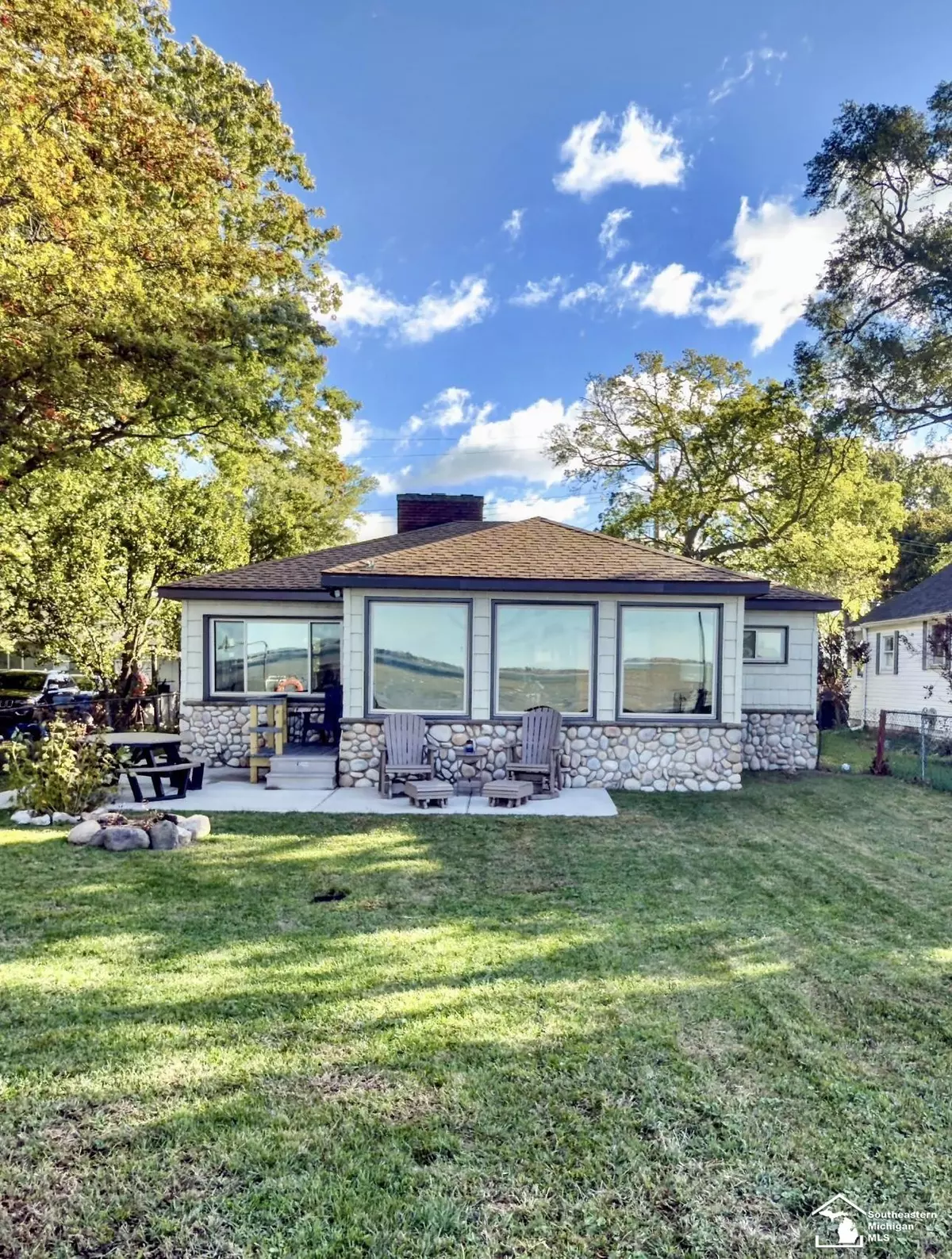Newport, MI 48166,3515 Lakeshore Drive