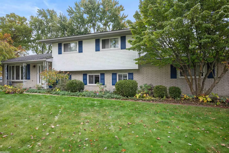 6702 Chirco Court, Shelby Twp, MI 48316