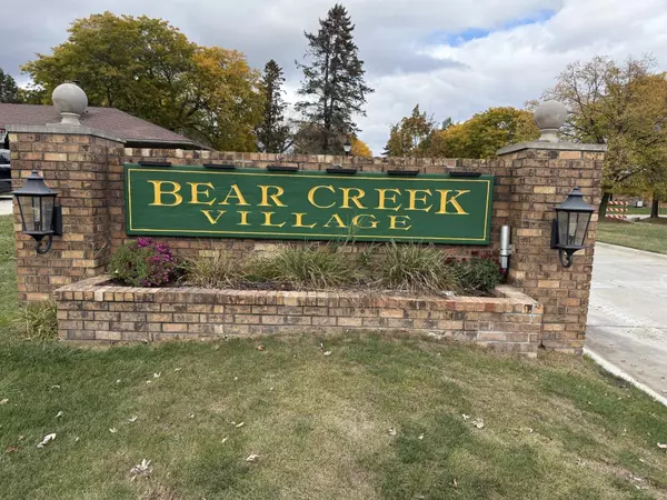 8751 Forest Court, Warren, MI 48093