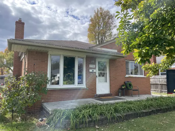 23106 Beverly Street, Saint Clair Shores, MI 48082