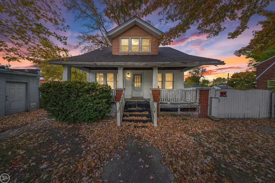 8316 HUDSON Avenue, Warren, MI 48089