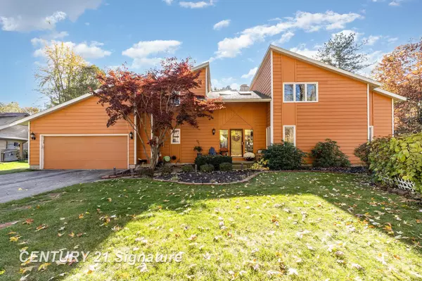 4909 Oakridge Drive, Midland, MI 48640