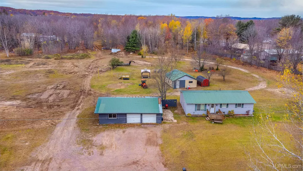 350 S Big Creek Road, Marquette, MI 49855