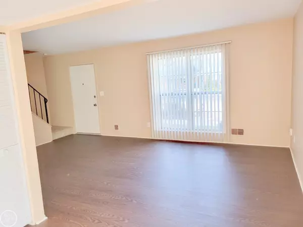 Fraser, MI 48026,34231 Garfield Circle