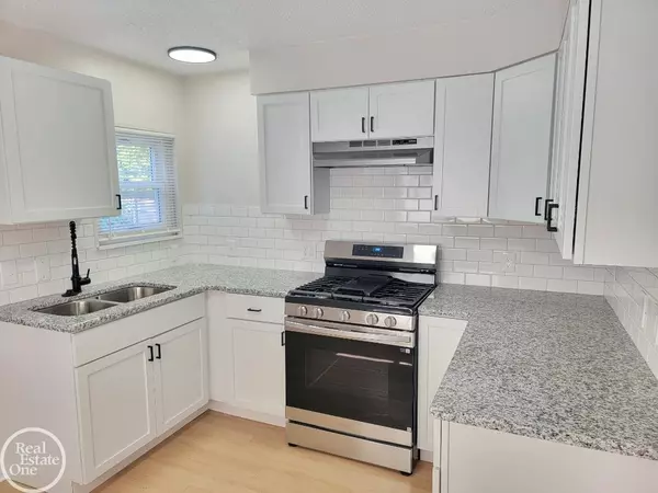 Warren, MI 48091,21589 Curie Avenue