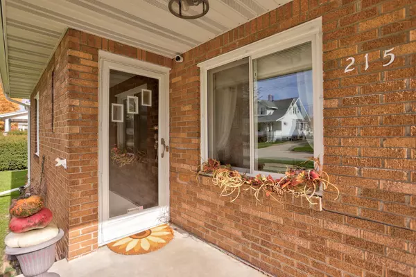 Bay City, MI 48706,215 S Kiesel Street