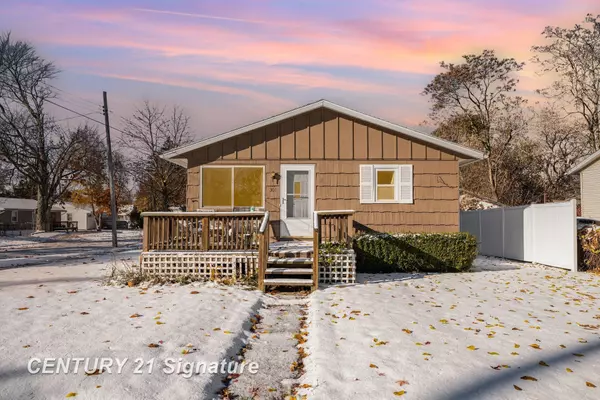 301 McEwan Street, Bay City, MI 48708