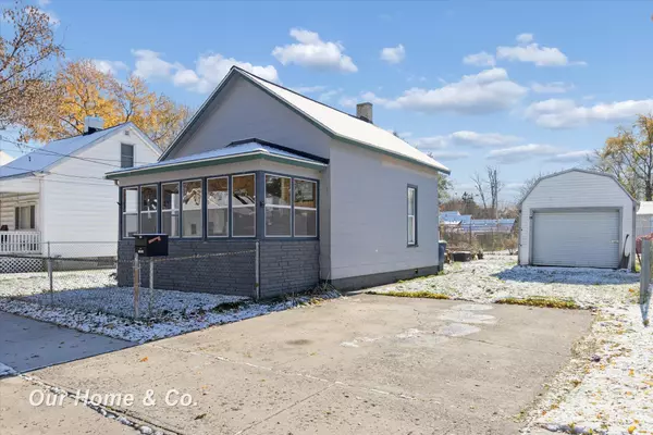 305 Mosher Street, Bay City, MI 48706-3755