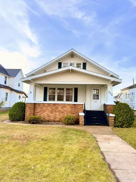 408 S 14th Street, Escanaba, MI 49829