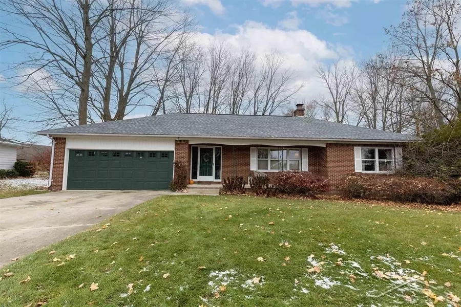 291 E Oak Street, Harrison, MI 48625