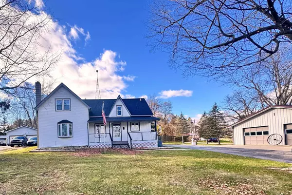 2189 Mitchell Lake Road, Attica, MI 48412