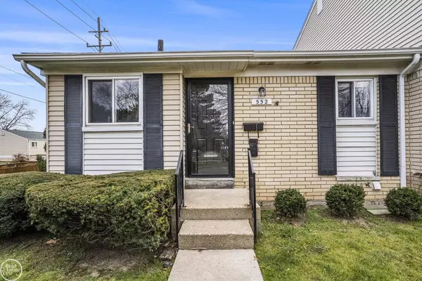 Milford, MI 48381,552 Hilldale Circle