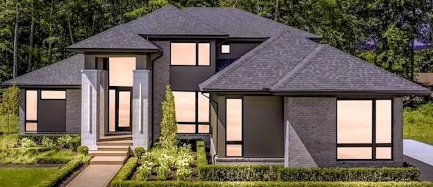 42448 Saddle Lane, Sterling Heights, MI 48314