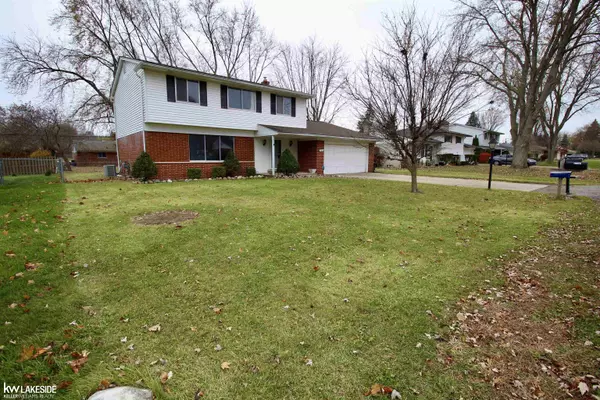 Clinton Township, MI 48036,18672 Beatrice Street