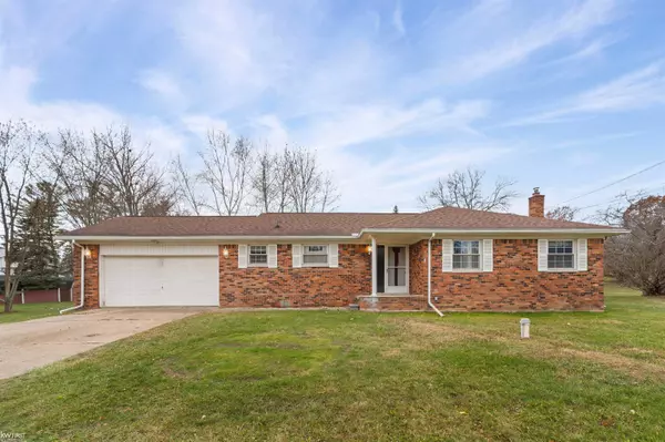 13300 Firestone Drive, Fenton, MI 48430-1236