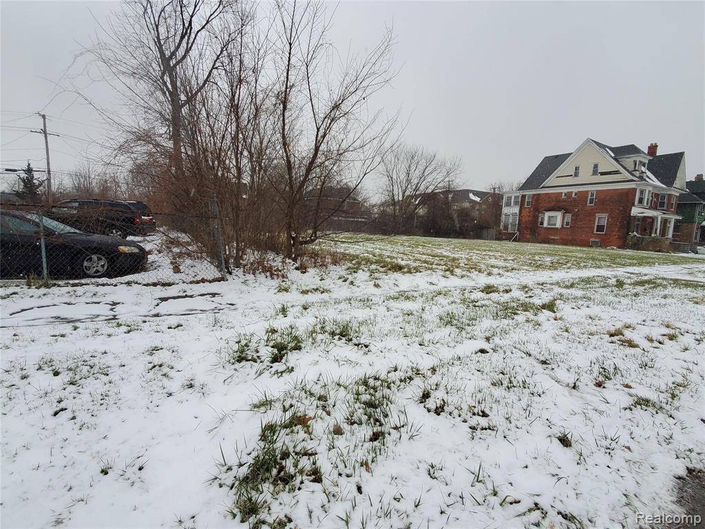 Detroit, MI 48202,125 WESTMINSTER