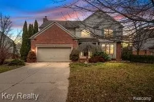 5014 CHERRY BLOSSOM Circle, West Bloomfield, MI 48324 4008