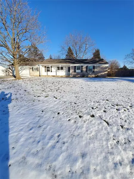 3120 KINGS BROOK Drive, Flushing, MI 48433 2409