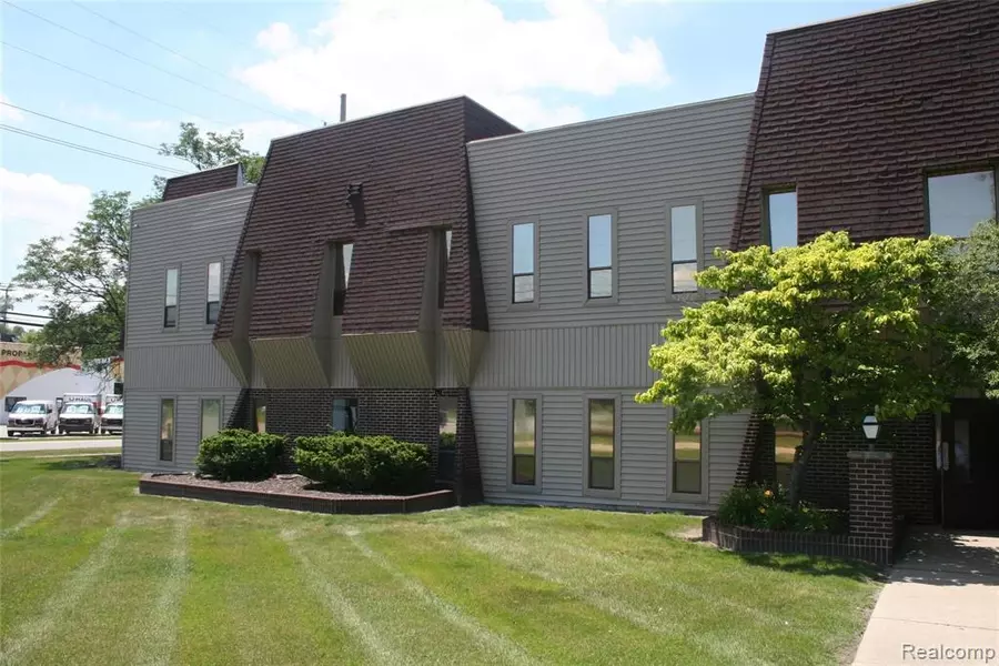 22511 Telegraph 22511 Telegraph Suite 220, Southfield, MI 48033 4193
