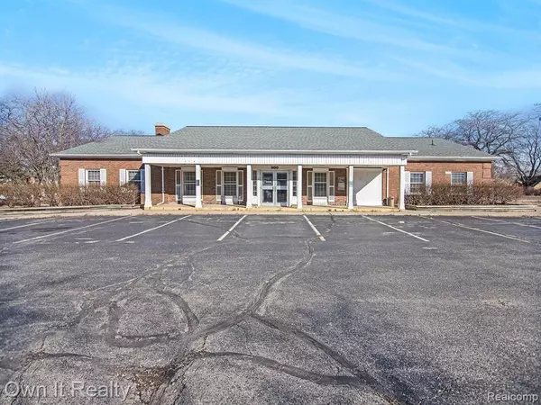 900 JOSLYN Avenue, Pontiac, MI 48340 2922