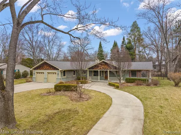 Bloomfield Hills, MI 48301 3452,547 WESTBOURNE Drive