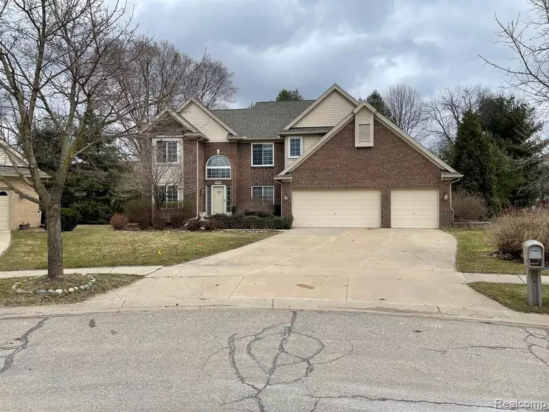 2843 OTTER Court, Wixom, MI 48393 4567