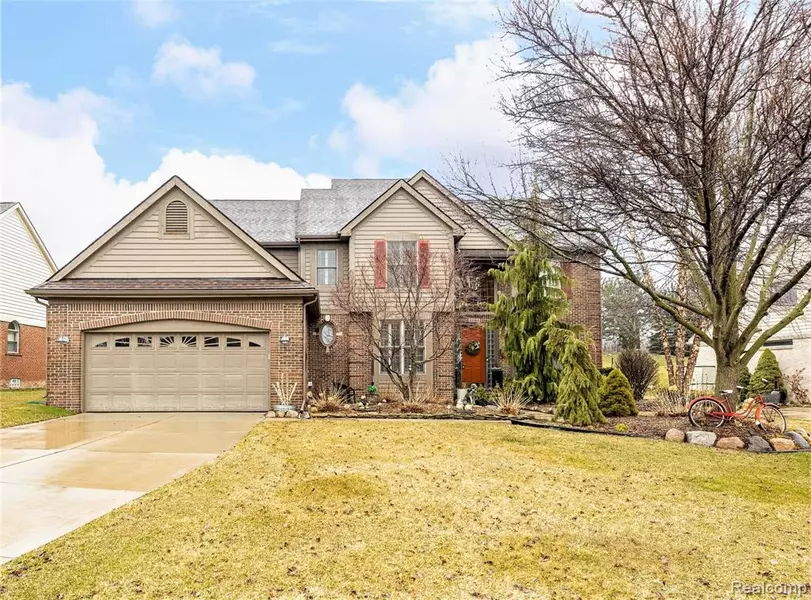 51164 W HILLS Drive, Plymouth, MI 48170 3196