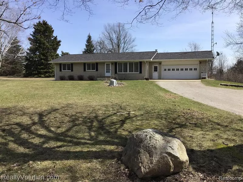 6828 SEABURY Road, Imlay City, MI 48444 9405