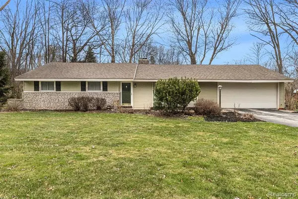 30960 Pear Ridge, Farmington Hills, MI 48334 1049