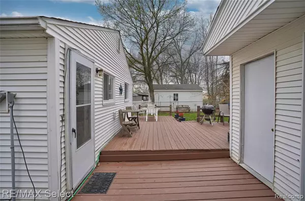 Flint, MI 48507 5528,1490 MARIA Street