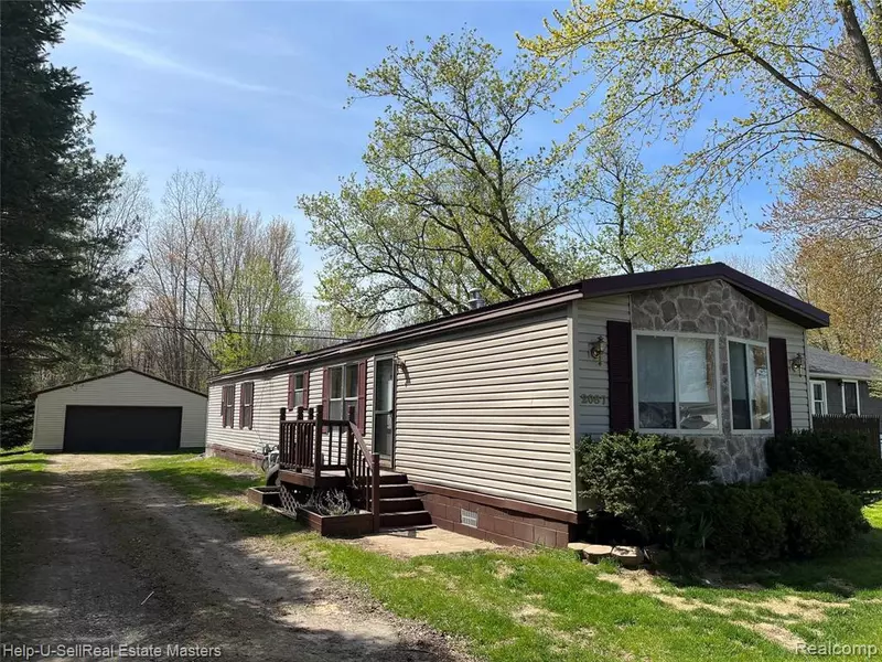 2087 ALLEN Road, Kimball, MI 48074 2001