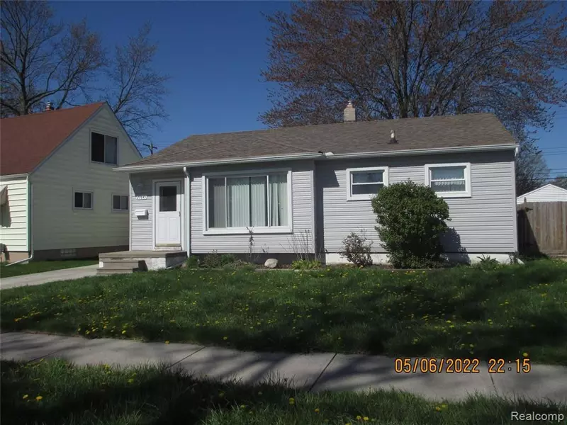 29845 COMMONWEALTH Street, Roseville, MI 48066 1988