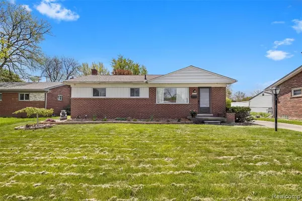 23225 N BROOKSIDE Drive, Dearborn Heights, MI 48125 2308