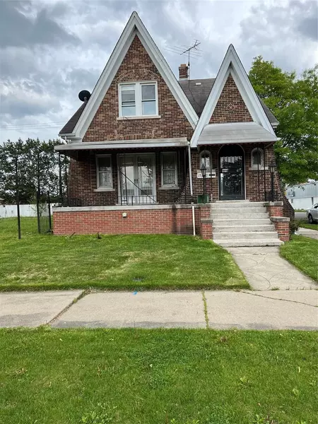 15200 EVANSTON Street, Detroit, MI 48224 2852