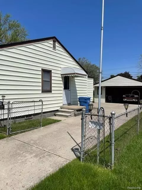 Warren, MI 48089 3314,13309 COUWLIER Avenue