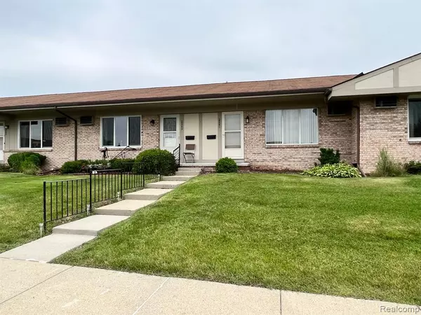 South Lyon, MI 48178,25351 Franklin Terrace