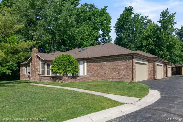 Shelby Twp, MI 48315 3835,49560 LAUREL HEIGHTS Court