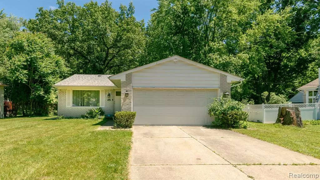 22332 NANCY Avenue, Southfield, MI 48033 6728